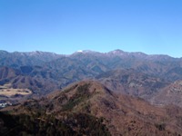 岩石を登る